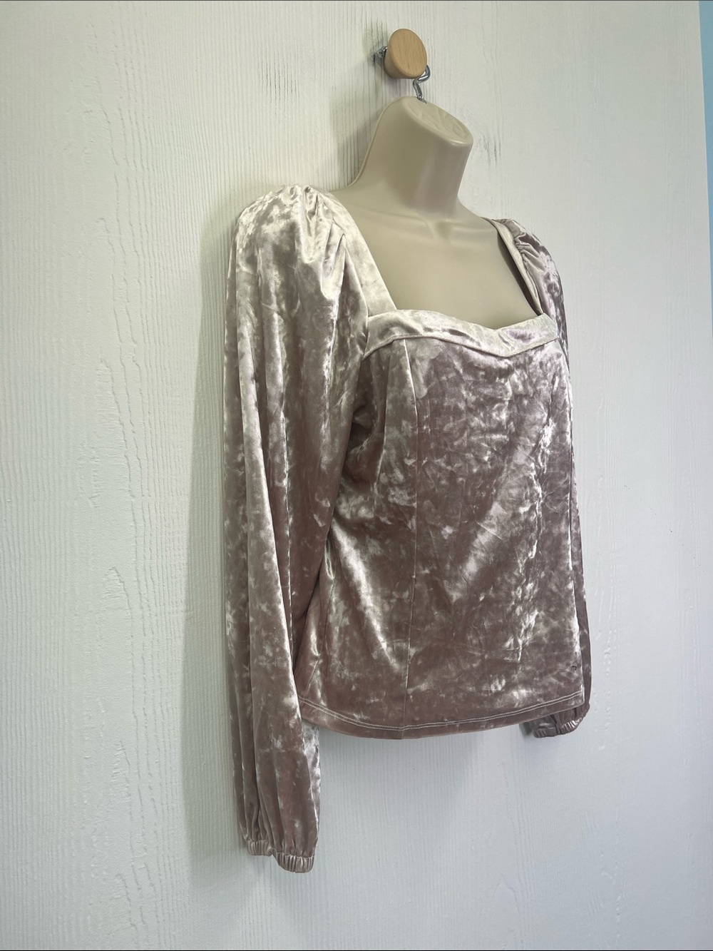 Anthropologie - Jessima Light Pink Square Neckline Long Sleeve Velvet Blouse M - Picture 3 of 10